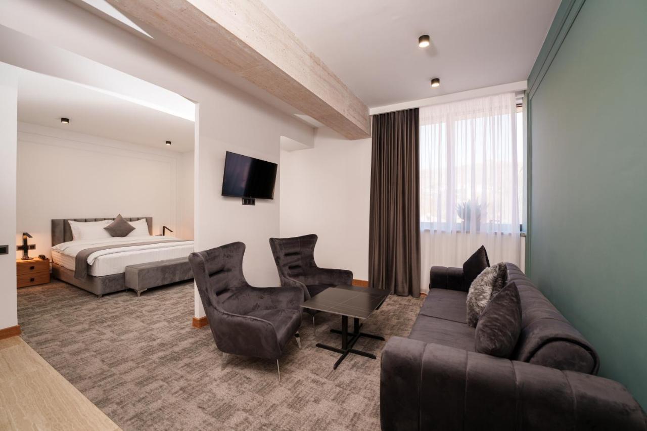 Revive Boutique Hotel Ереван Екстериор снимка