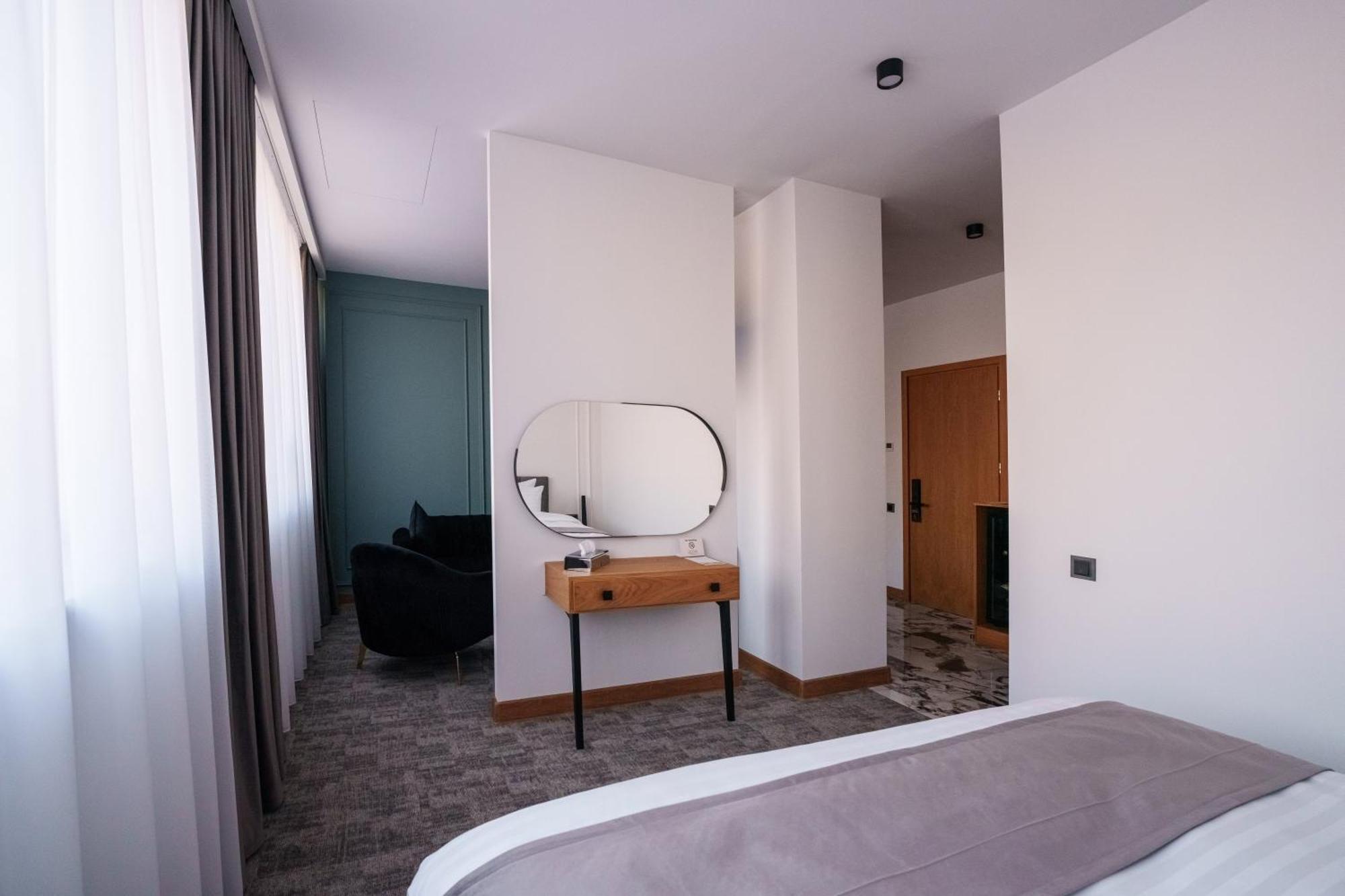 Revive Boutique Hotel Ереван Екстериор снимка