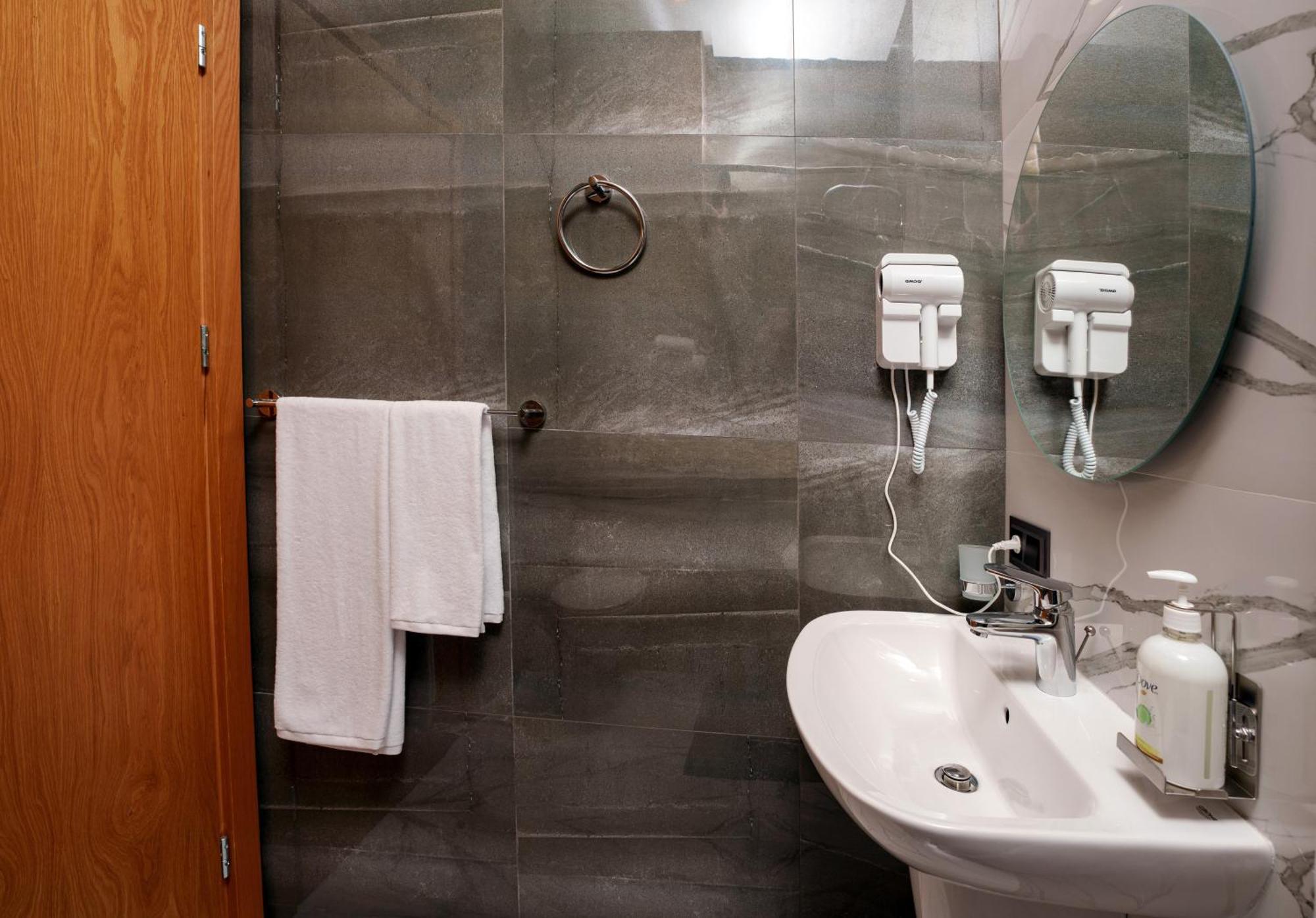 Revive Boutique Hotel Ереван Екстериор снимка
