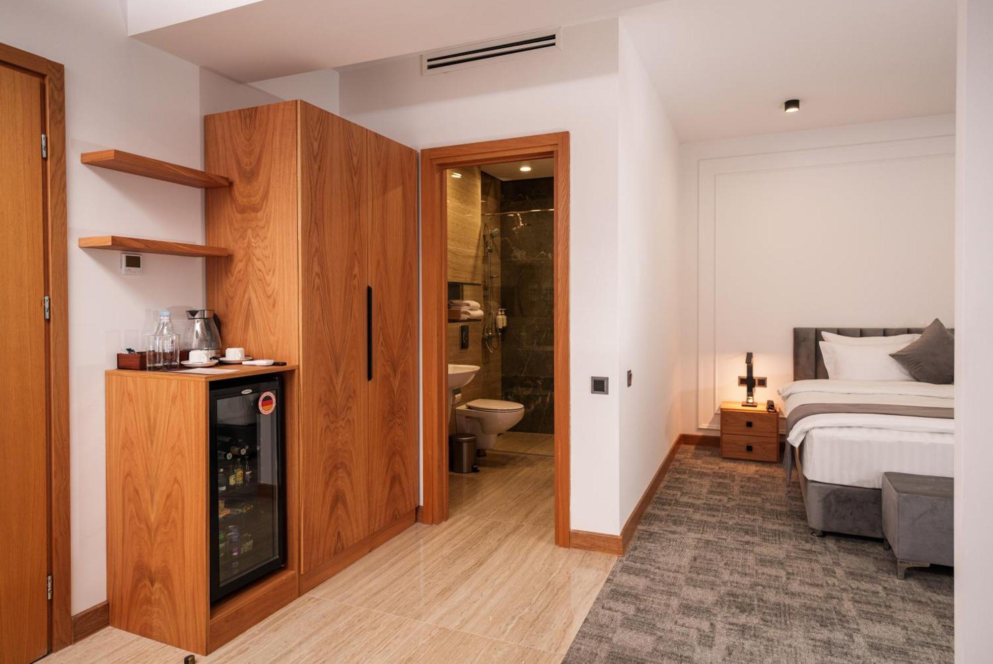Revive Boutique Hotel Ереван Екстериор снимка