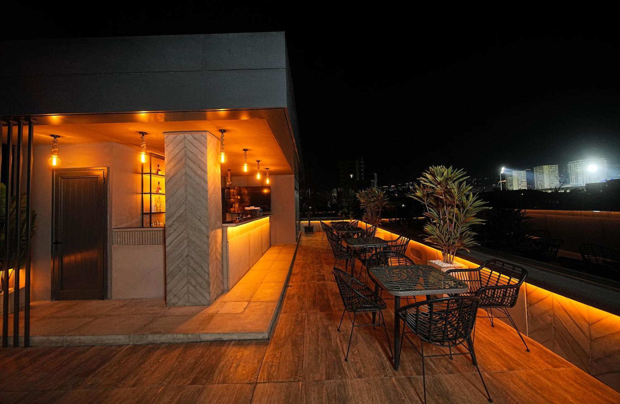 Revive Boutique Hotel Ереван Екстериор снимка