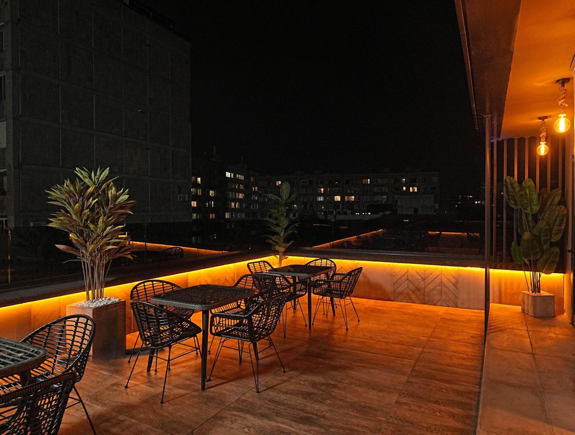 Revive Boutique Hotel Ереван Екстериор снимка