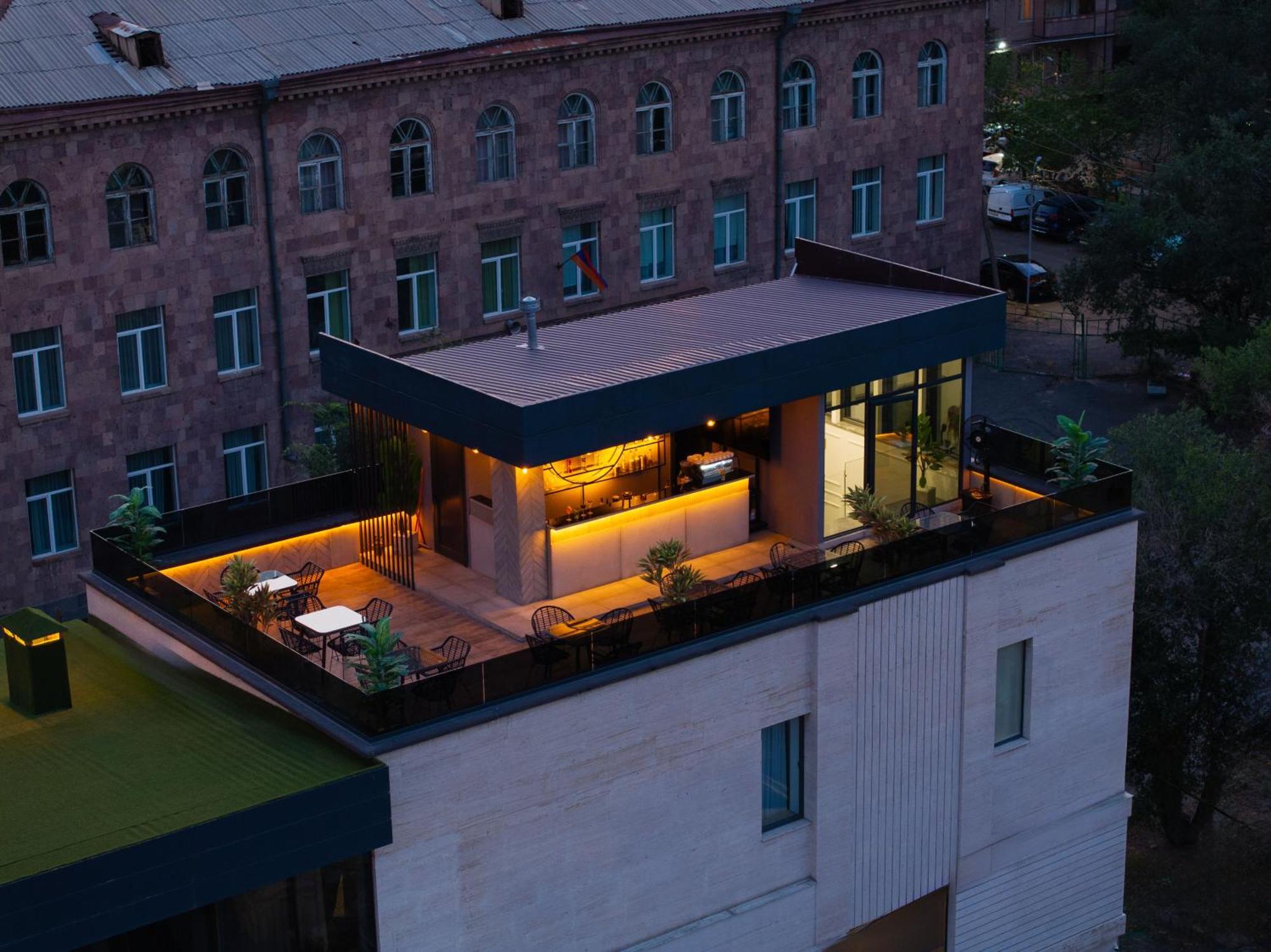 Revive Boutique Hotel Ереван Екстериор снимка
